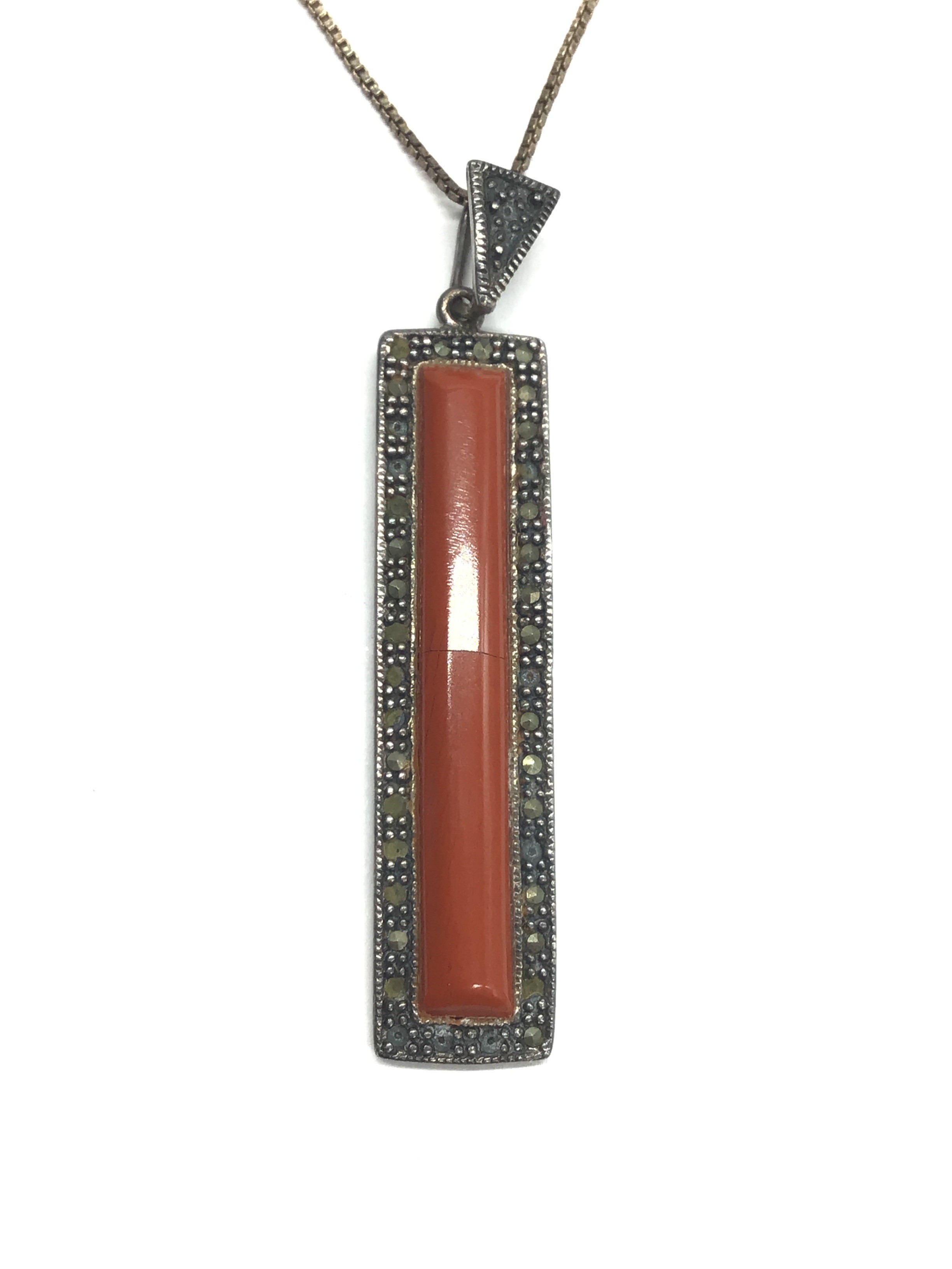 Sterling silver necklace with pendant