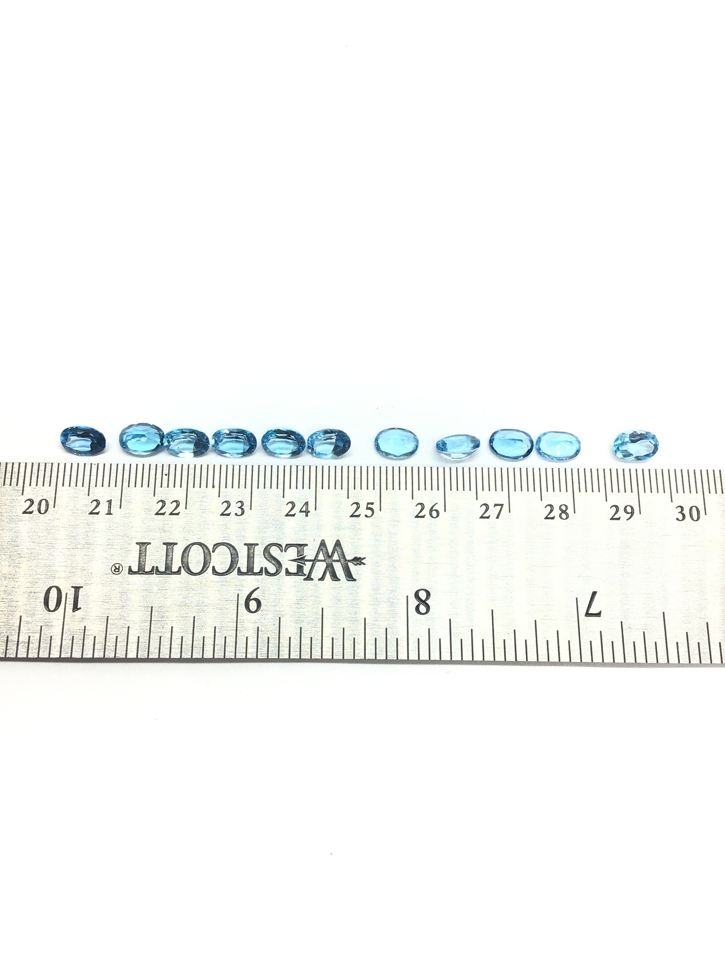 Blue topaz gemstones