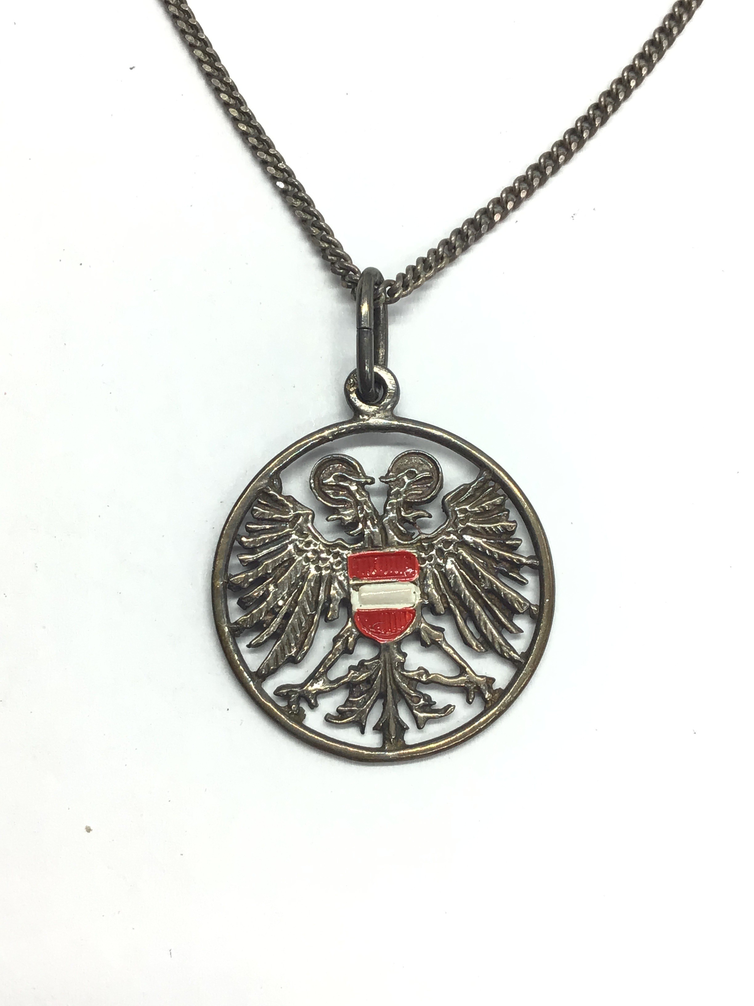 Sterling silver necklace with pendant