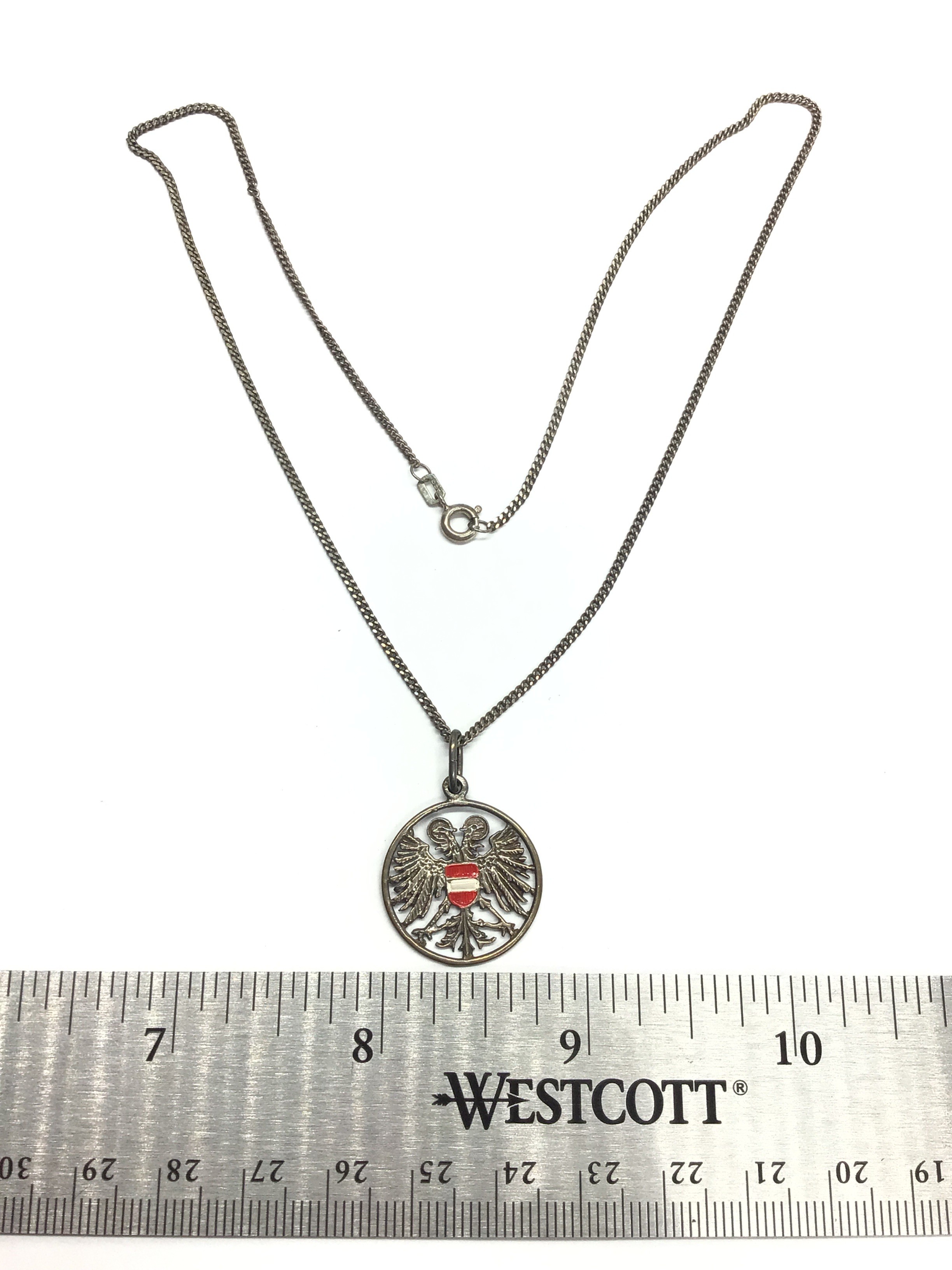 Sterling silver necklace with pendant