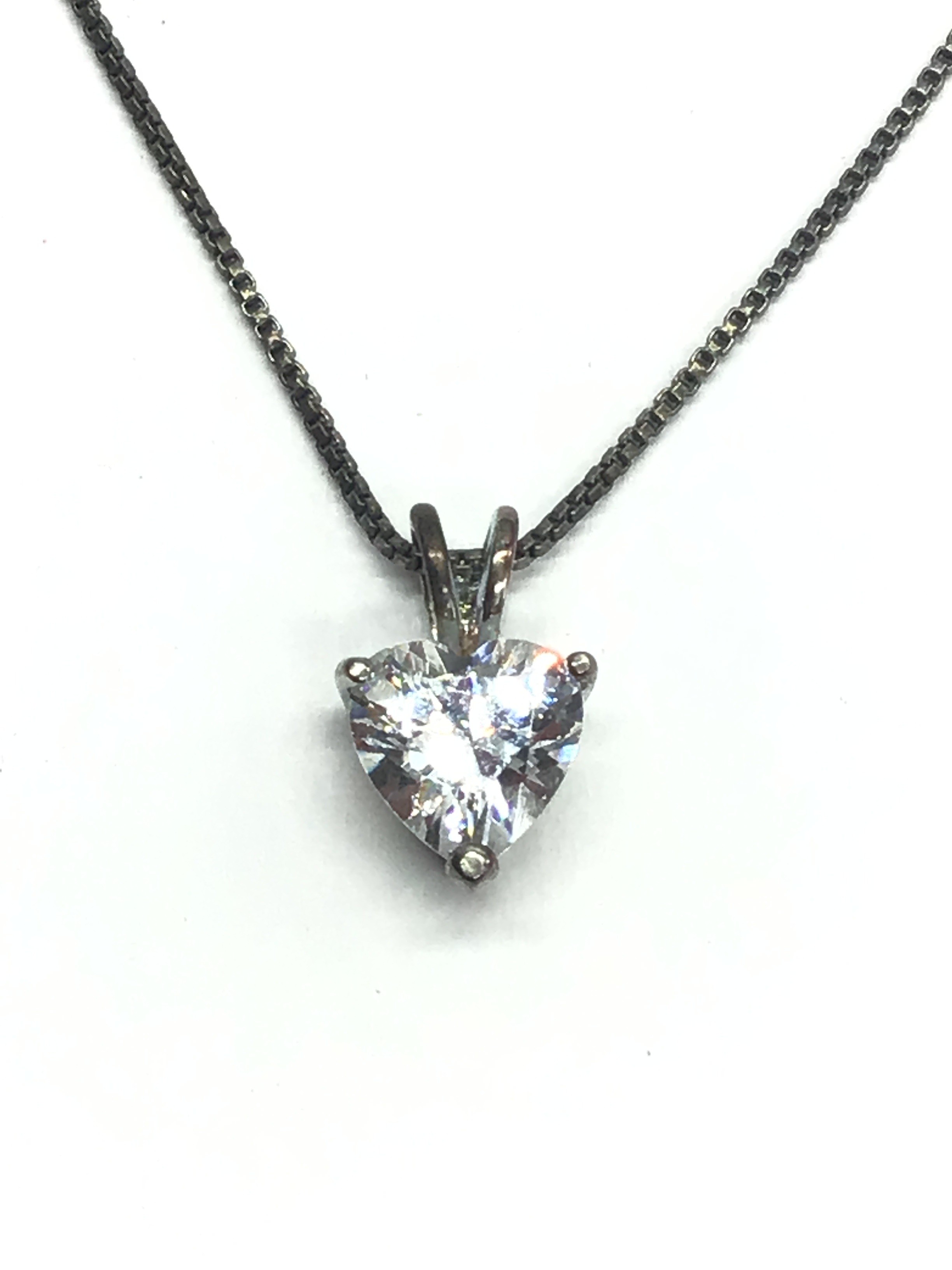 Sterling silver necklace with pendant