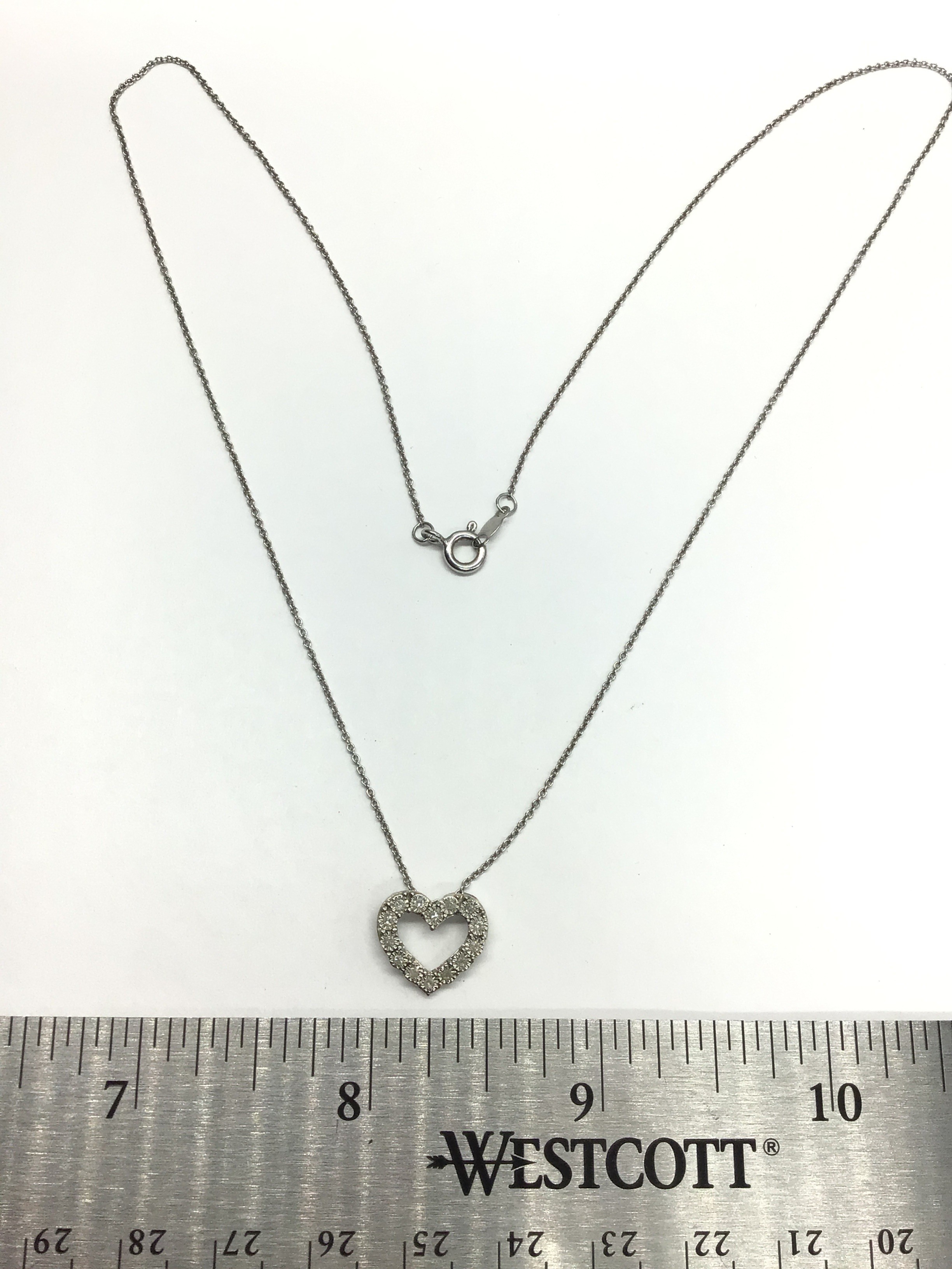 Sterling silver necklace with pendant