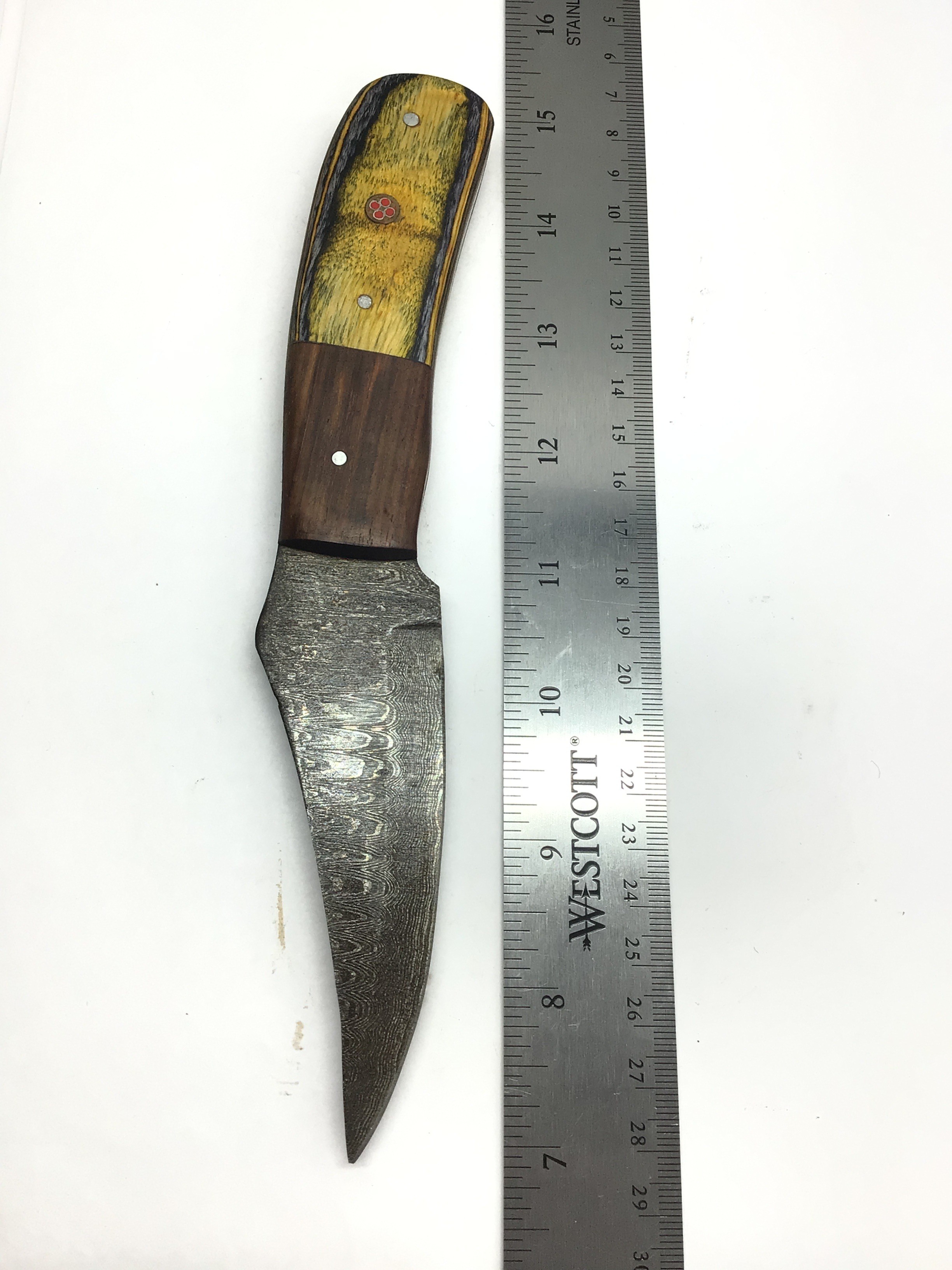 Damascus skinning knife