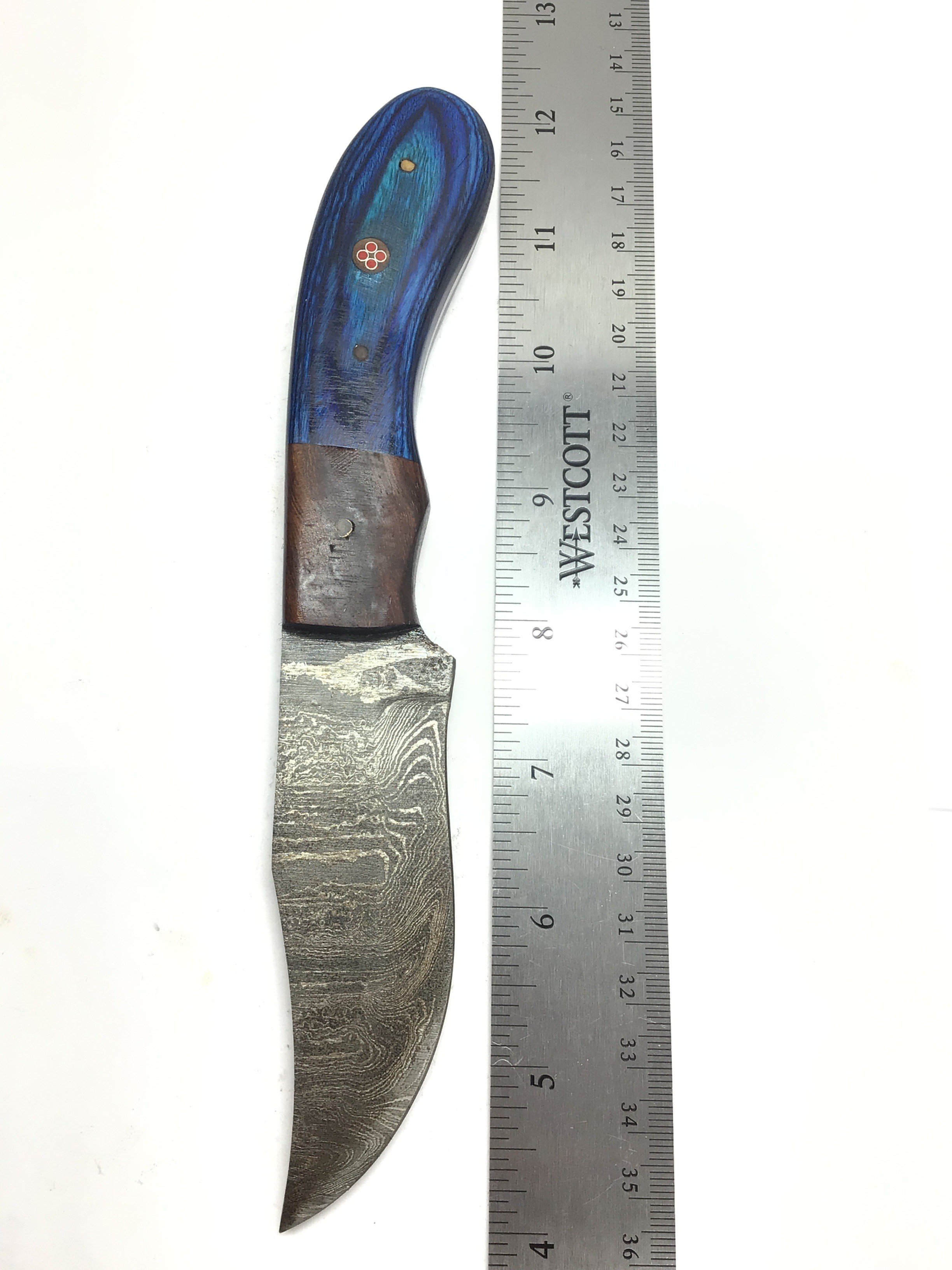 Damascus skinning knife