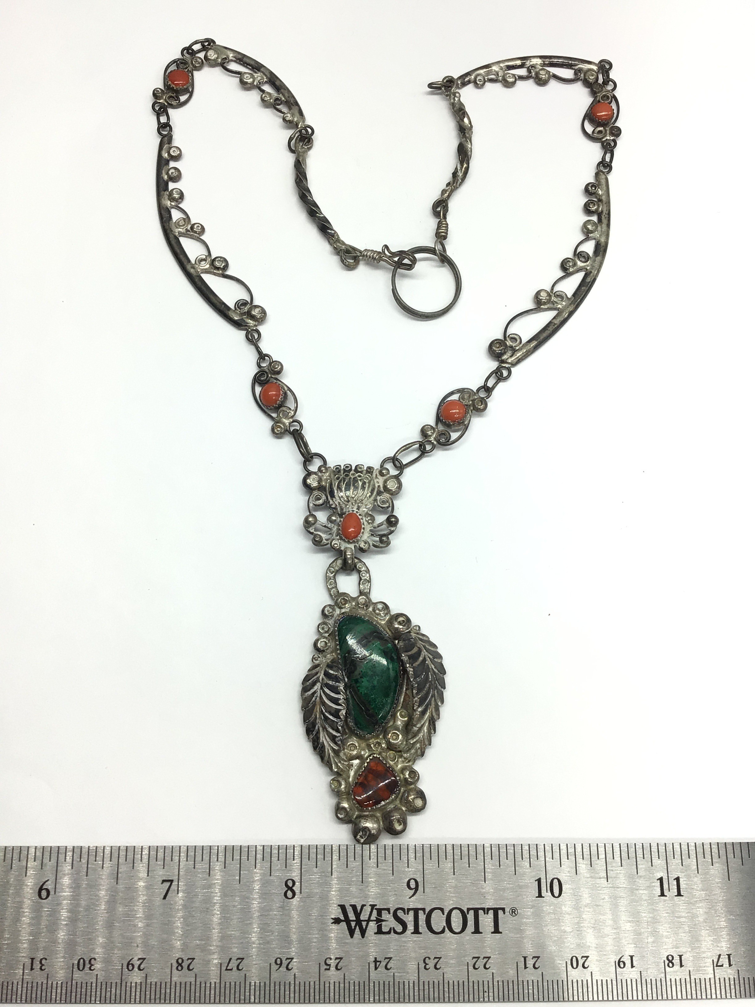 Artisan handmade necklace