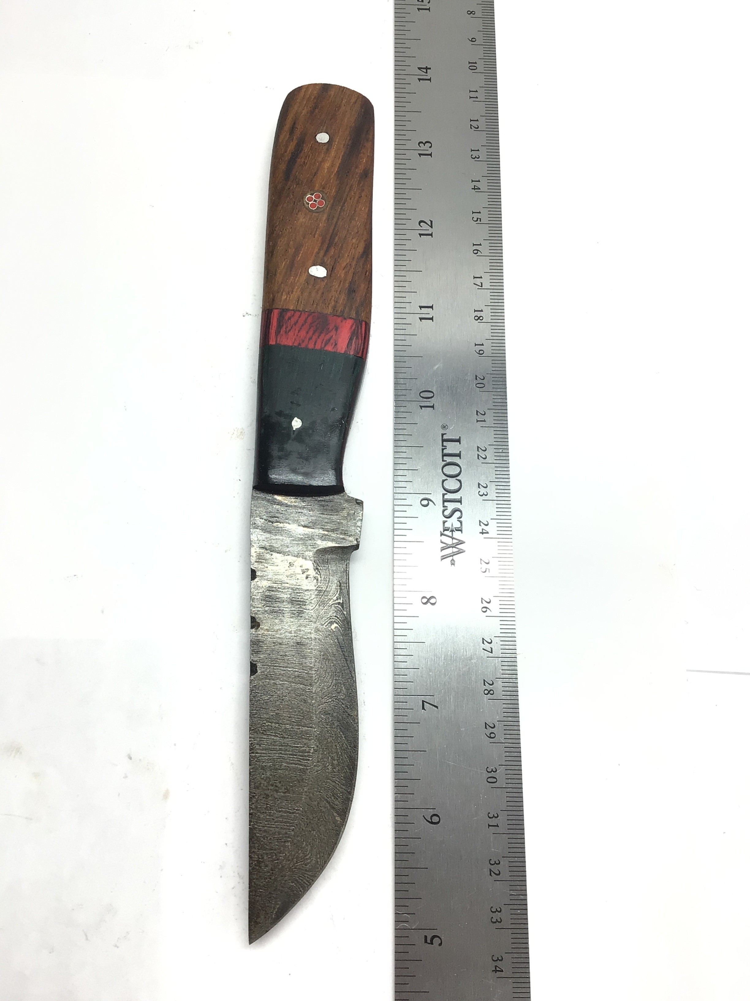 Damascus skinning knife