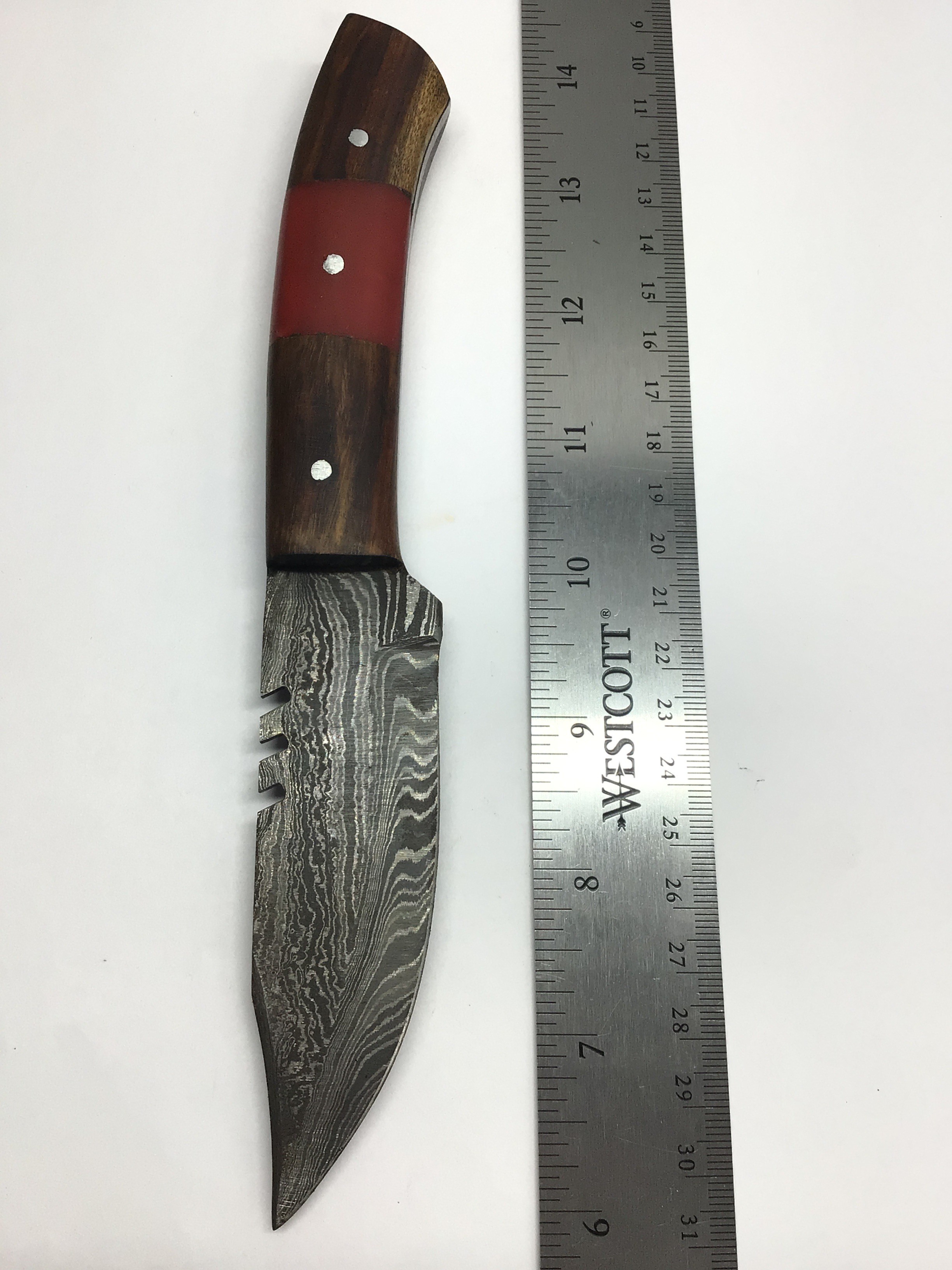 Damascus skinning knife