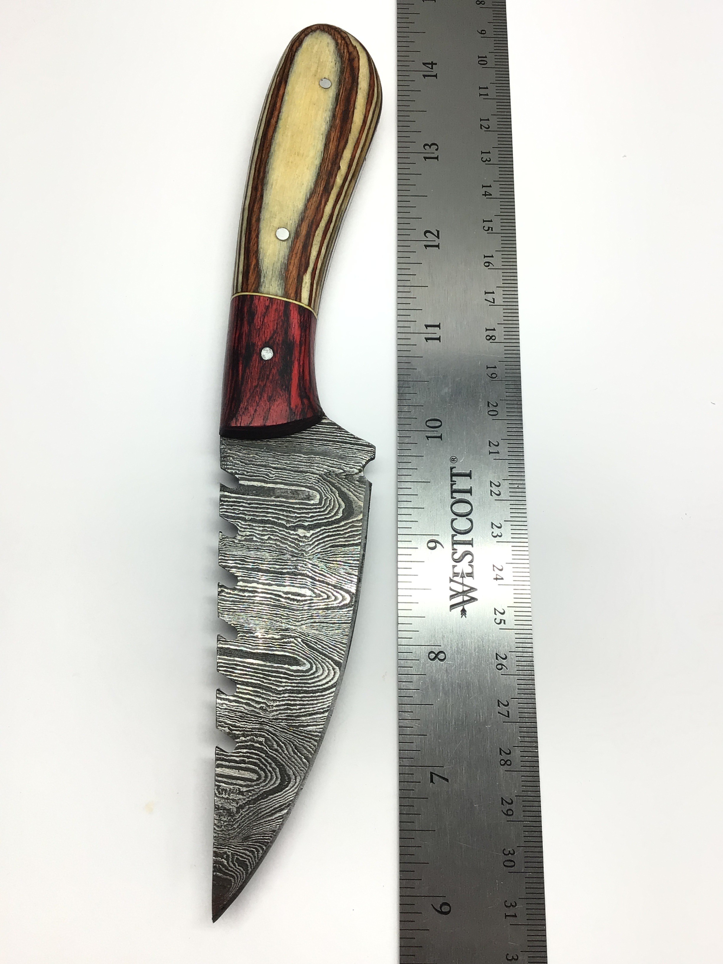 Damascus skinning knife