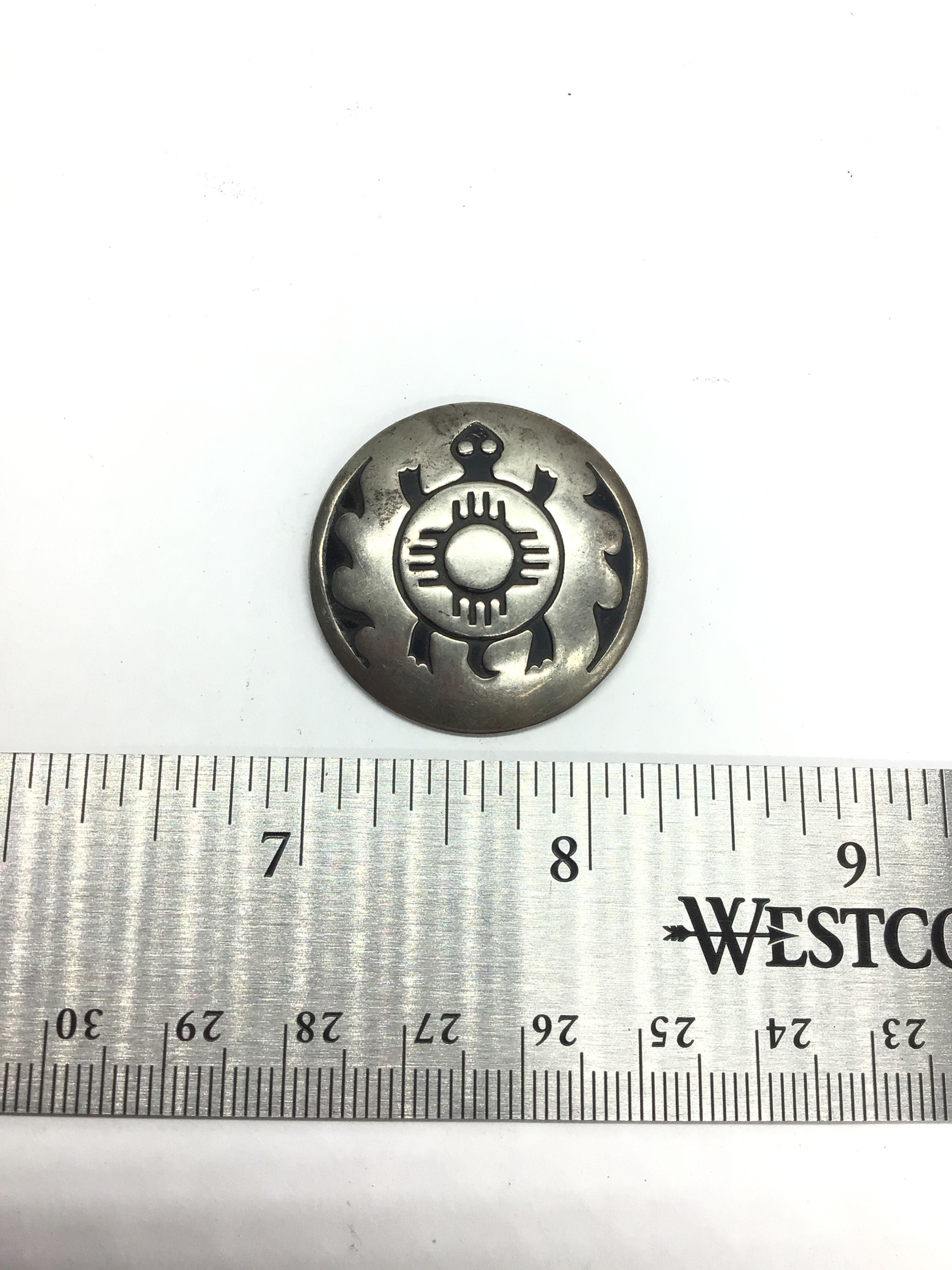 Artisan made pin/brooch