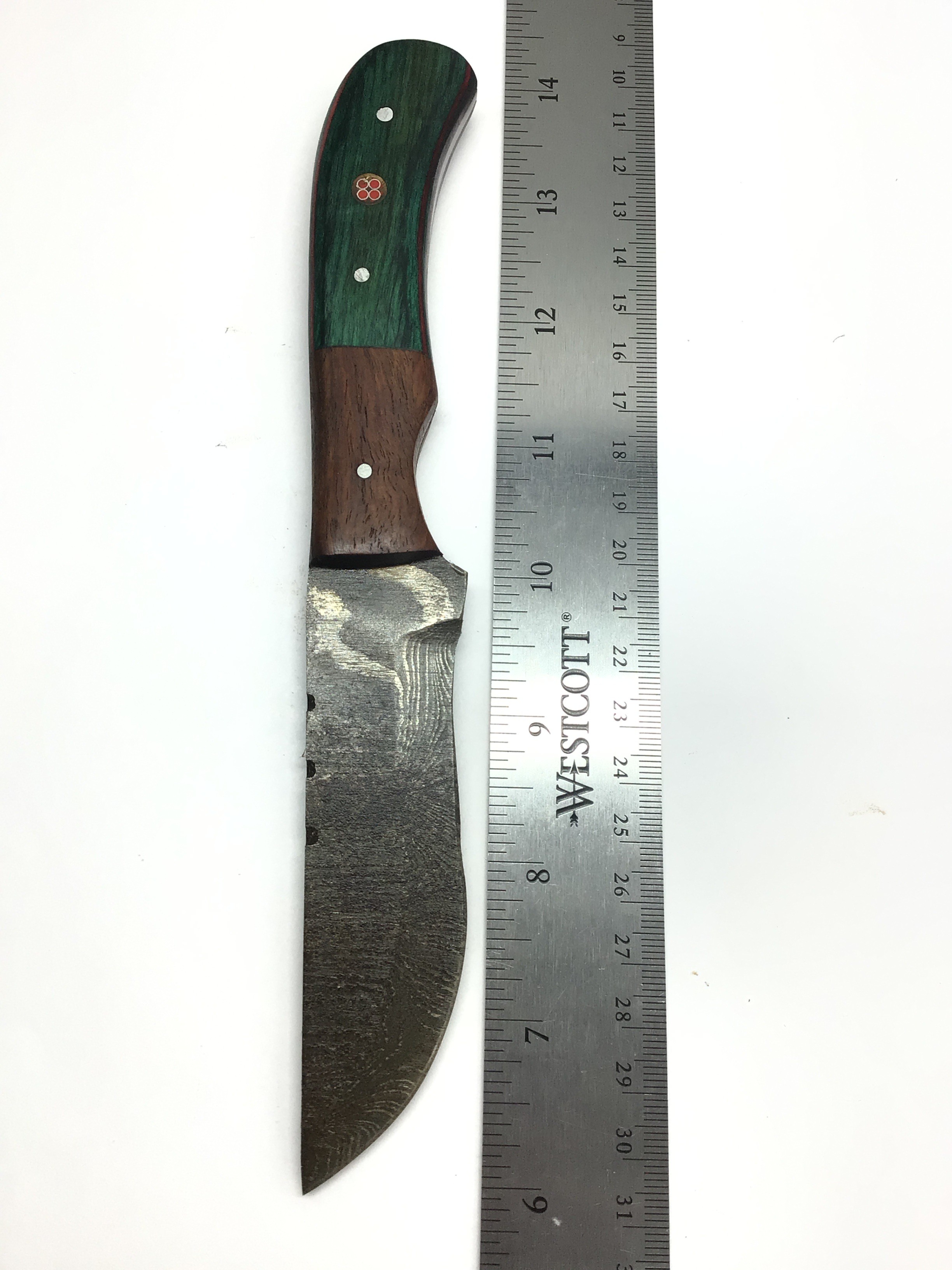 Damascus skinning knife