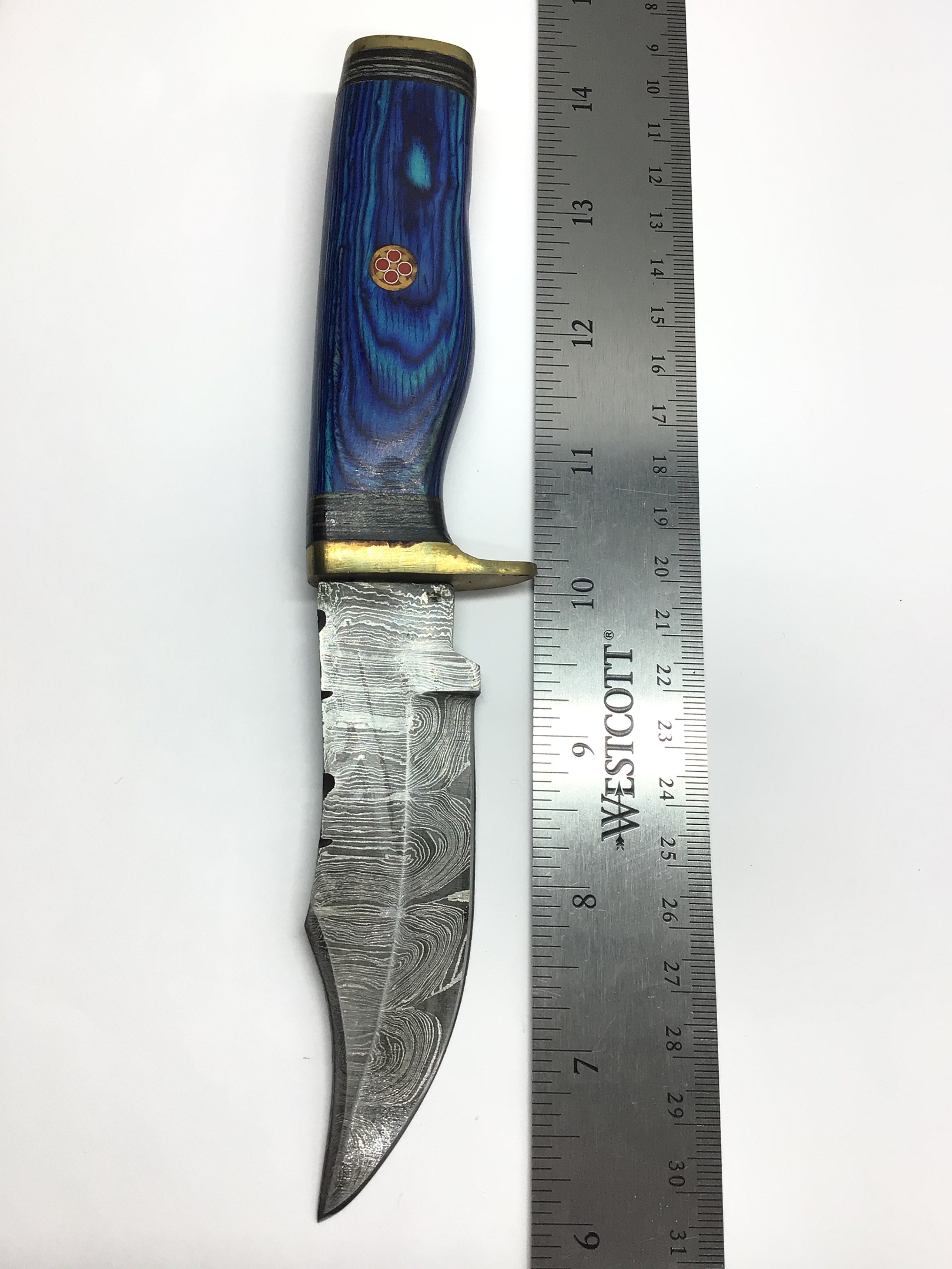 Damascus skinning knife