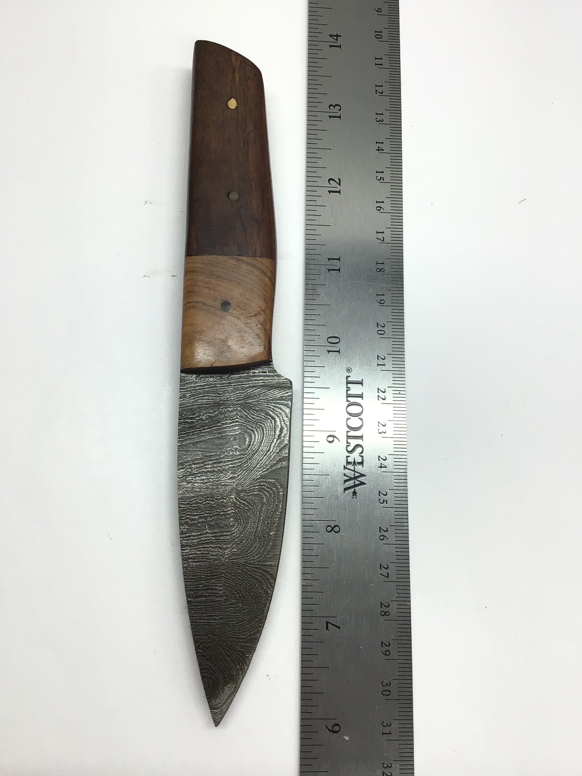 Damascus skinning knife