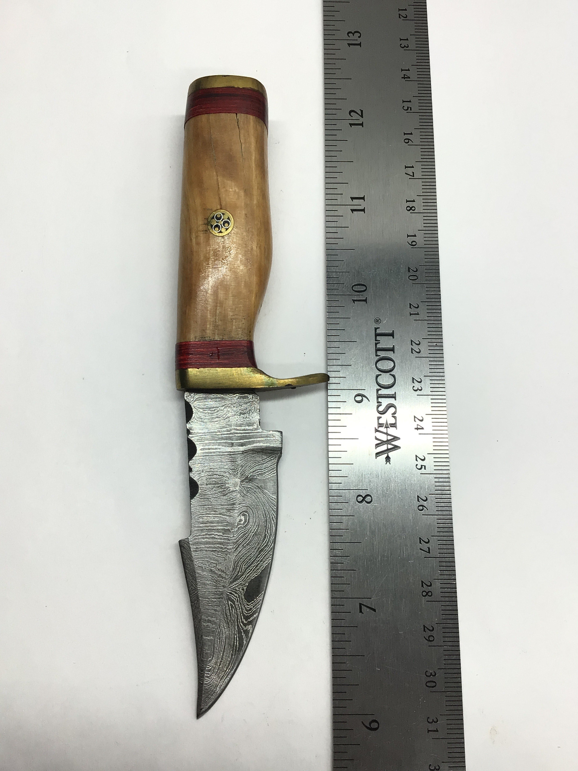 Damascus skinning knife