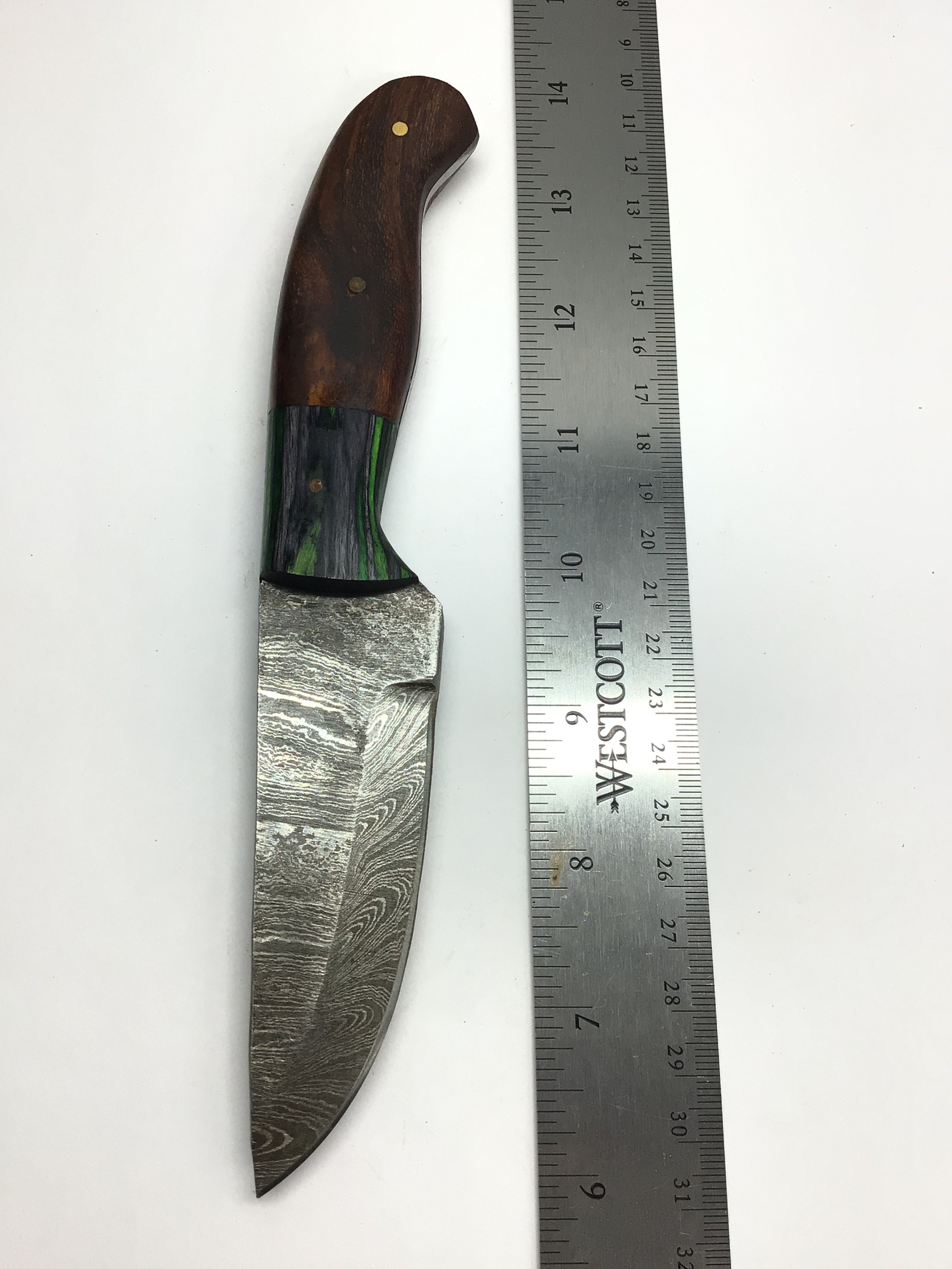 Damascus skinning knife