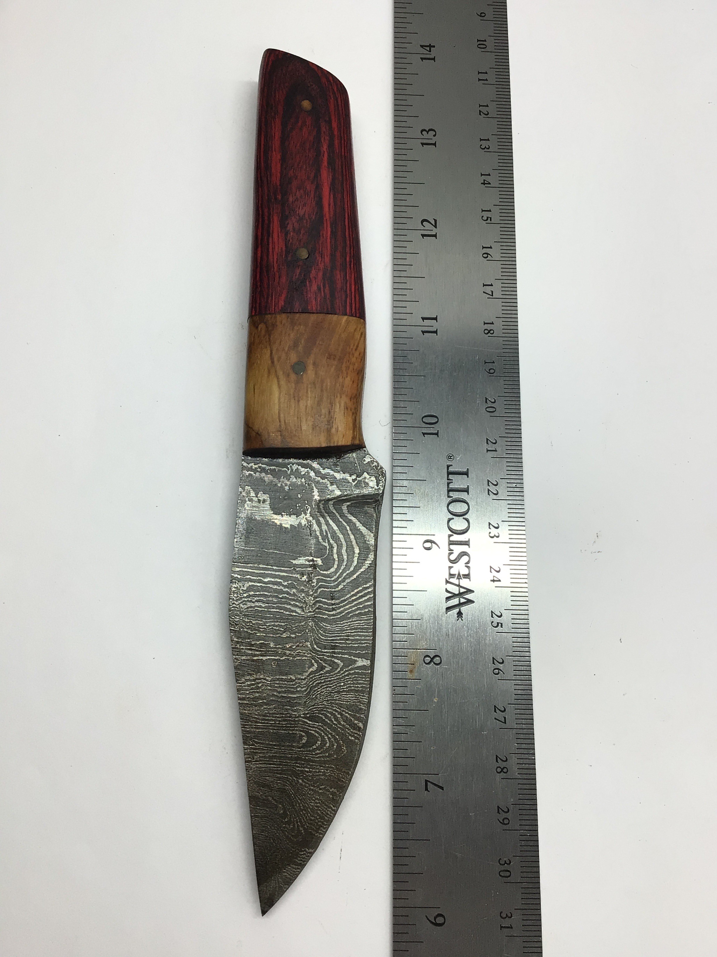 Damascus skinning knife