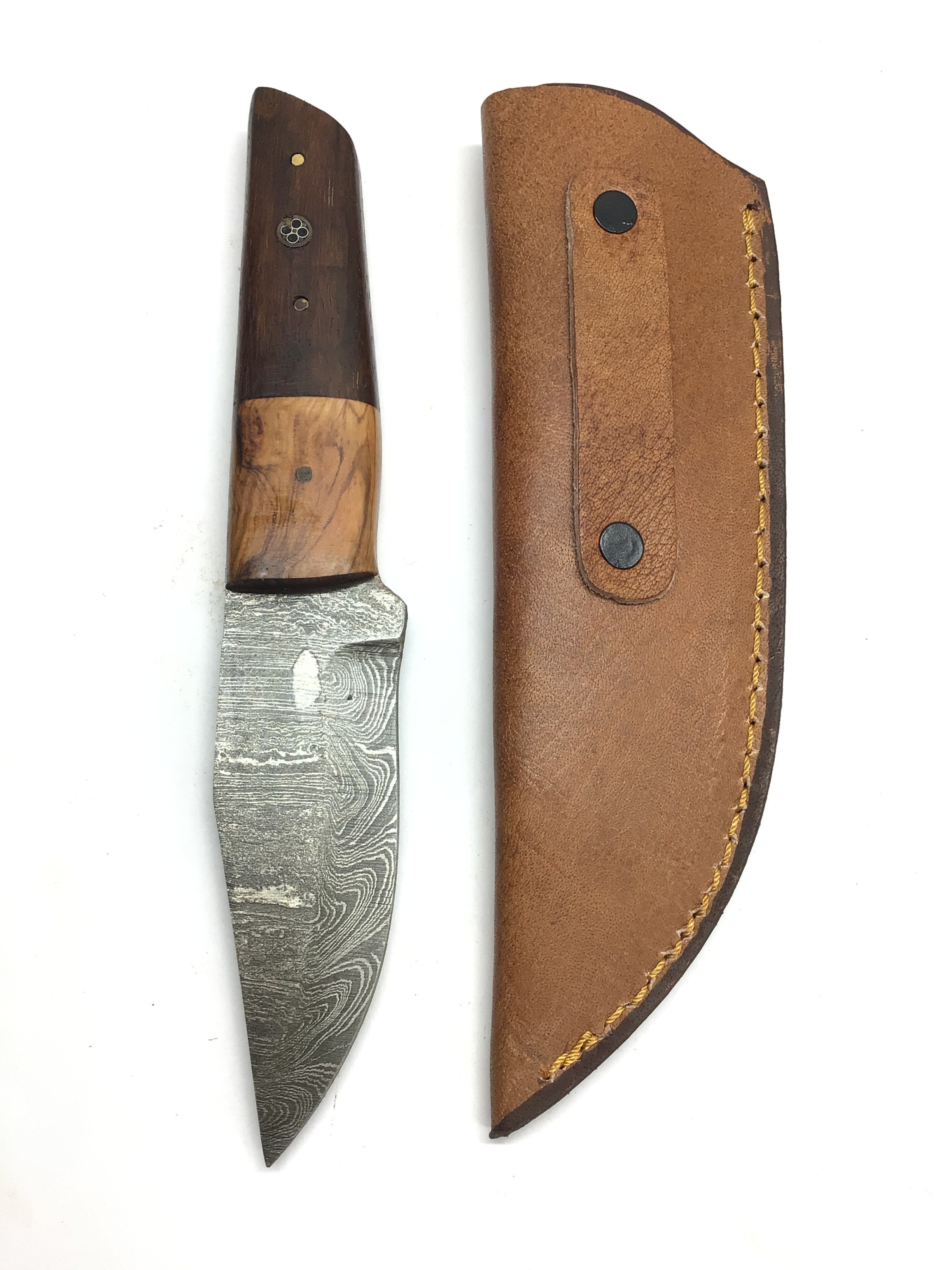 Damascus skinning knife
