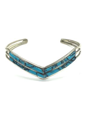 Jamie Johnson Navajo cuff bracelet. Sterling silver cuff with Kingman turquoise inlay. 9.0 grams 