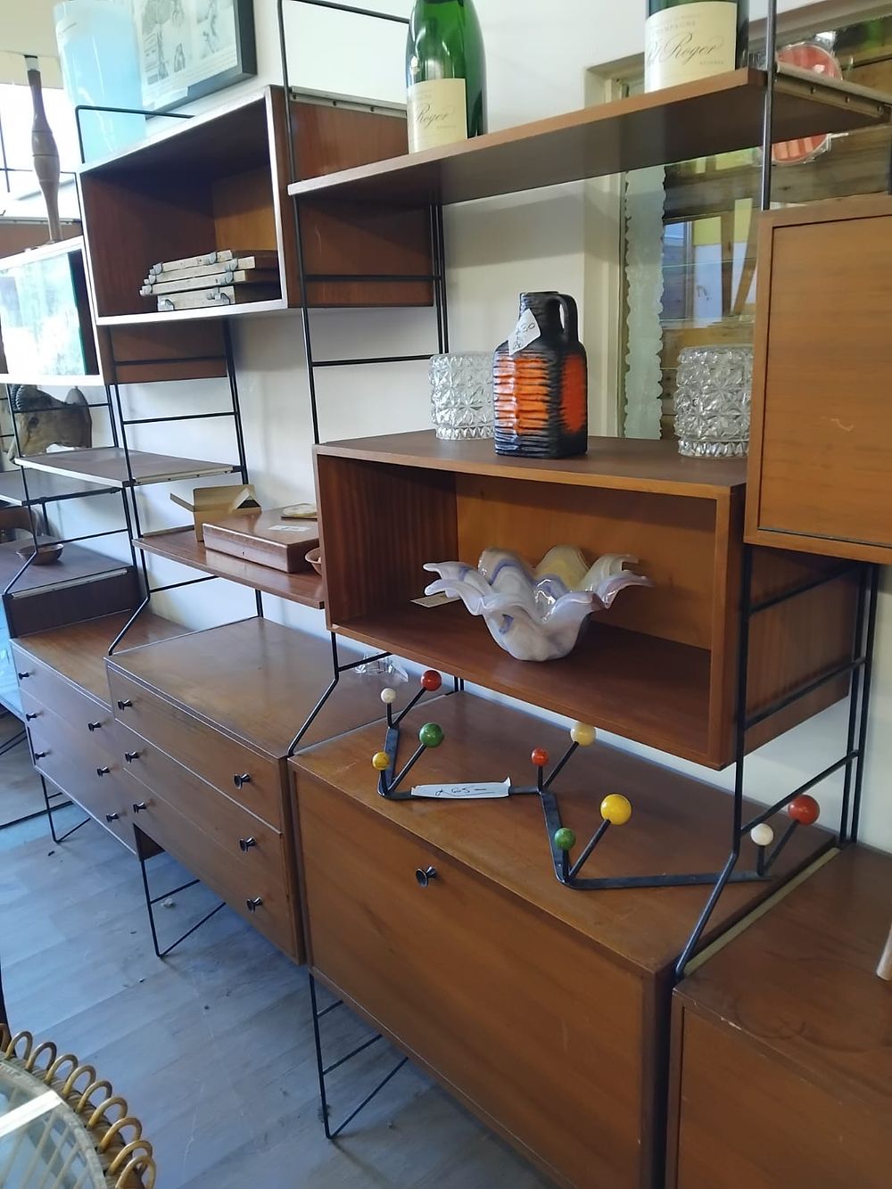 Timeless Elegance & Mid-Century Icons: The Curator's Timed Auction