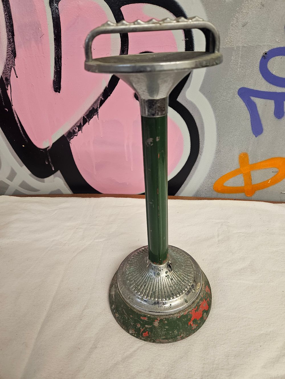 Lot 249 – Mid-20th Century Art Deco Style Painted Metal Floor Standing Smoker’s Stand