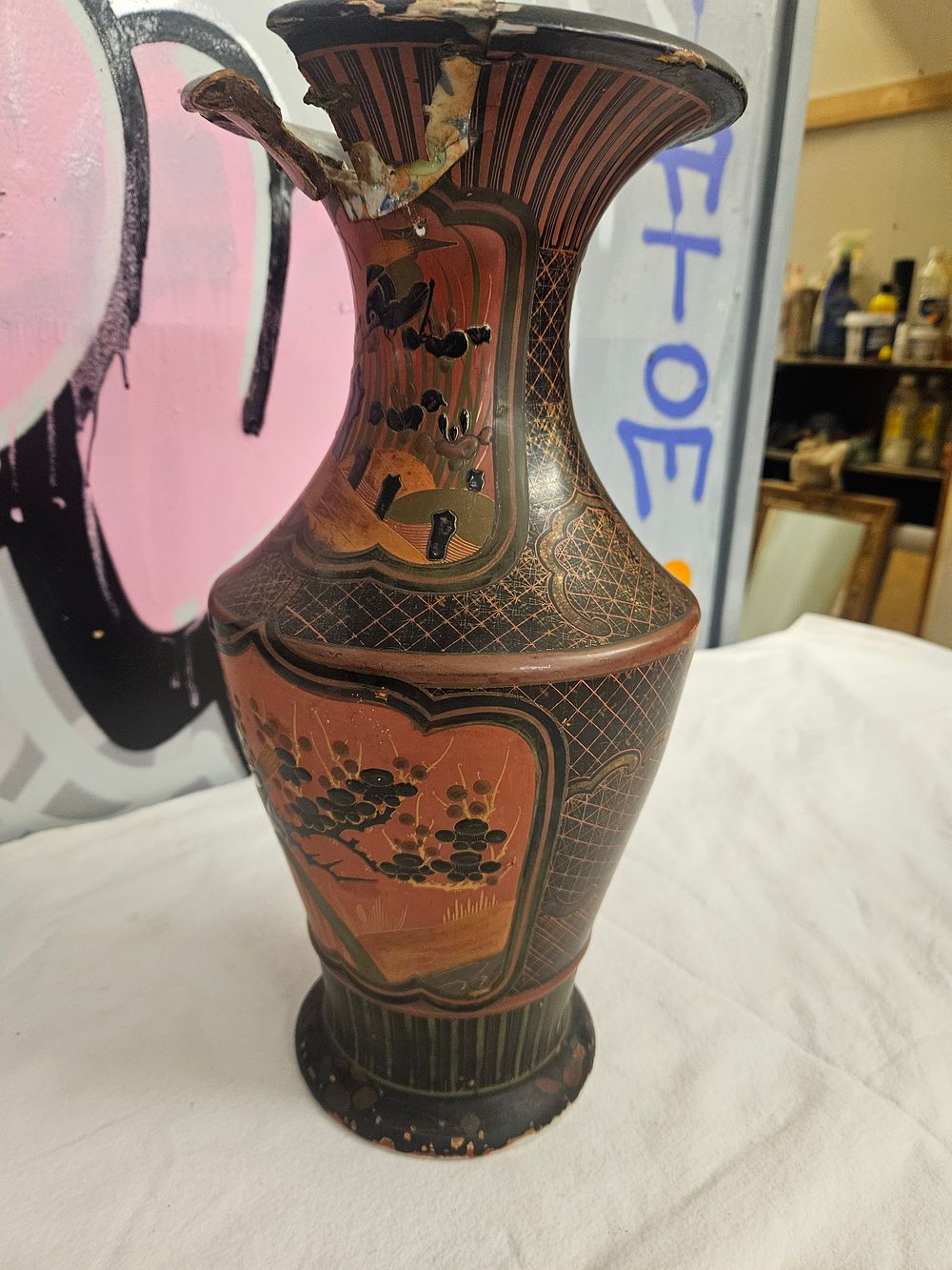 Lot 250 – Japanese Meiji Period Lacquered Porcelain Vase by Shinbu of Hizen