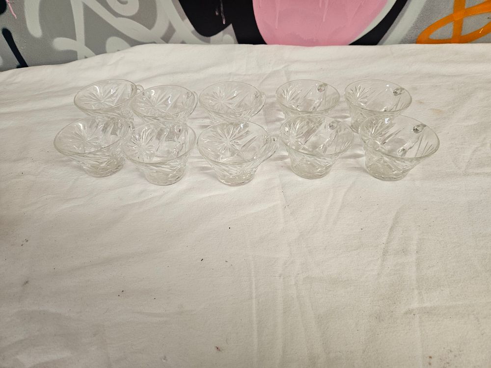Lot 282 – A Set of Ten Vintage Pressed Glass Cups in the Star of David Pattern