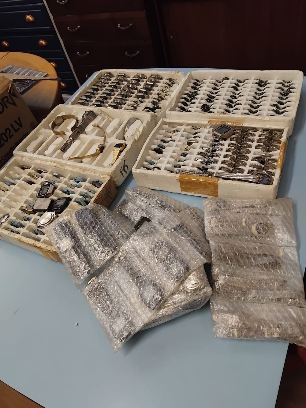 Lot 296b – A Collection of Assorted Wristwatches