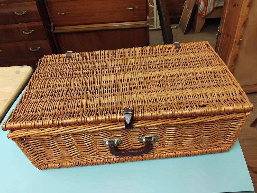Lot 311 – An Optima Wicker Picnic Hamper with Accessories