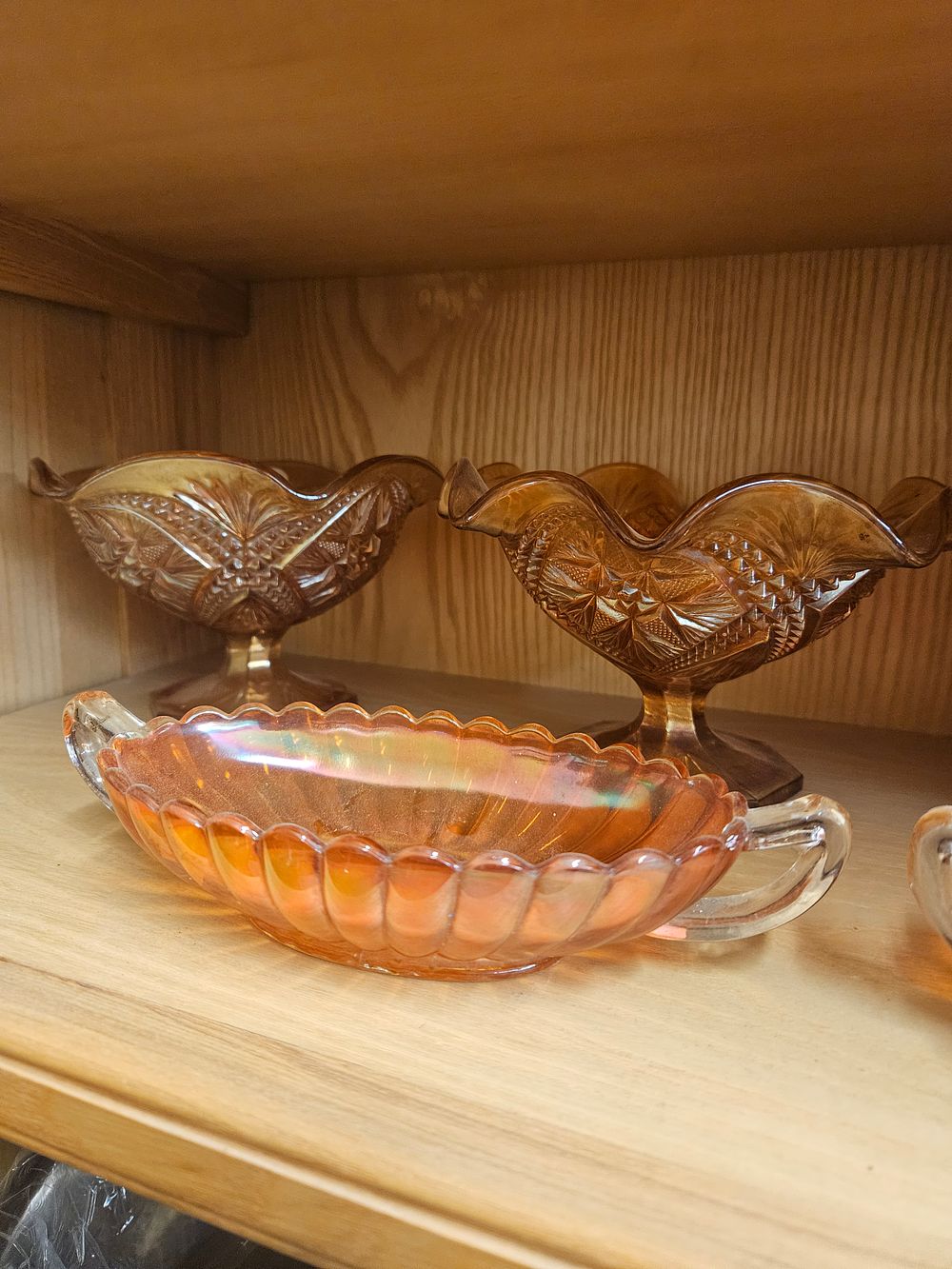 Lot 324 – Marigold Carnival Glass Tableware Items including Star and File Style Pieces