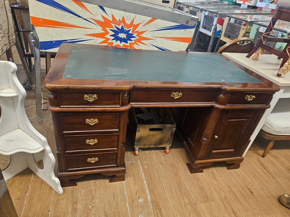 Lot 157 – A George III Style Mahogany Pedestal Desk