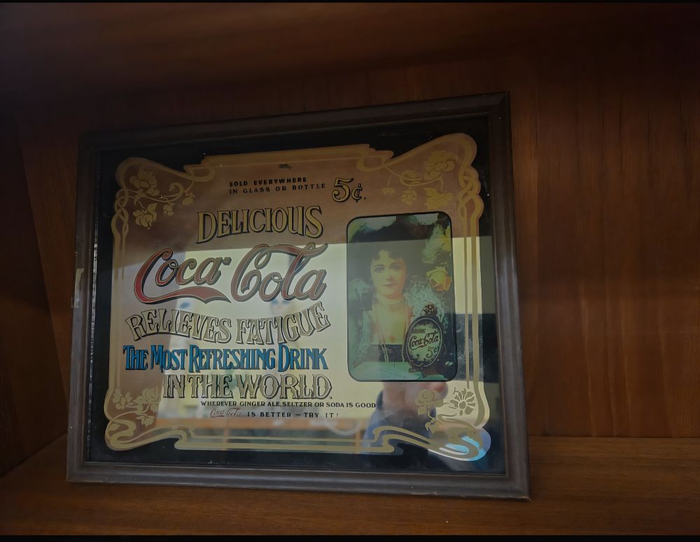 Lot 234 – Vintage Coca-Cola Framed Advertising Mirror
