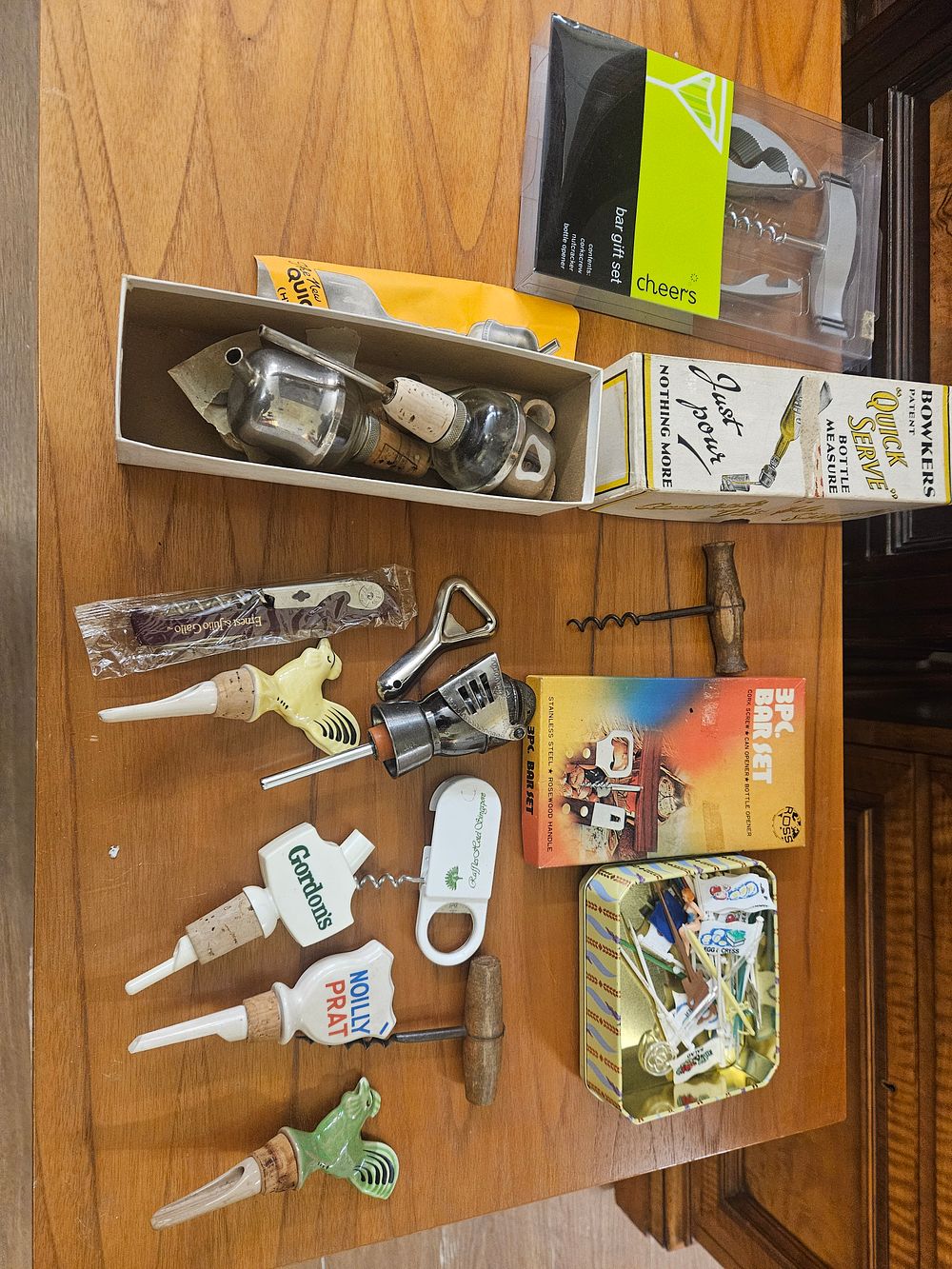 Lot 312 – An Assortment of Vintage and Contemporary Barware and Accessories Including Advertising Pieces and Boxed Sets