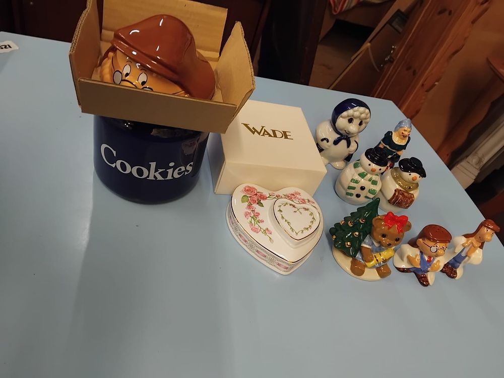 Lot 347 – An Assortment of English Decorative Ceramics Including Wade Character Wares and Poole Pottery Twintone Mugs
