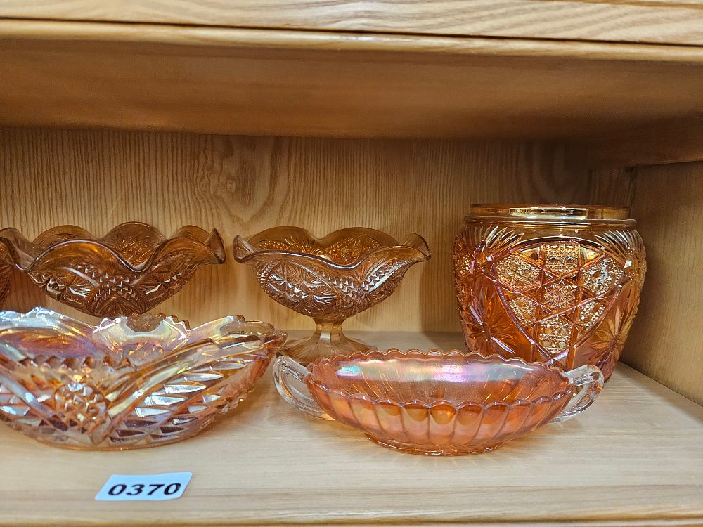 Lot 370 – A Collection of Marigold Carnival Glass Tableware