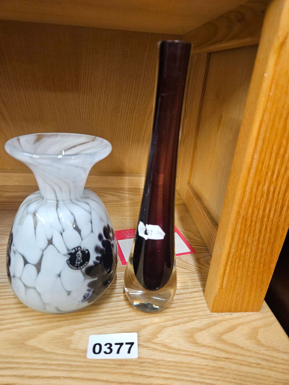 Lot 377 – Two Pieces of 20th Century Art Glass comprising an Amethyst Sommerso Bud Vase and a Mtarfa Mottled Glass Vase