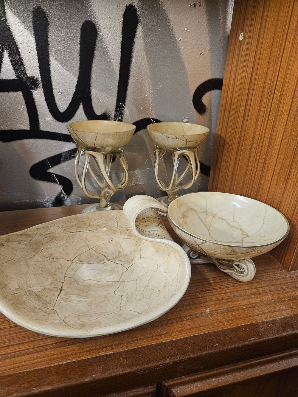 Lot 221 – A Collection of Four Marbled Art Glass Items in the Murano Style