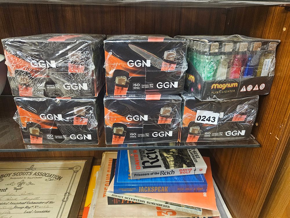 Lot 243 – An Assortment of GGN and Magnum Disposable Flint Lighters
