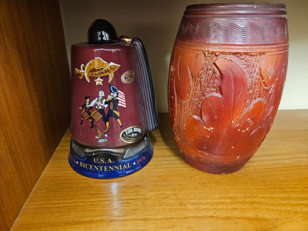 Lot 275 – A Collection of Decorative Ceramics and Metalware including a Heritage China Bicentennial Whiskey Decanter