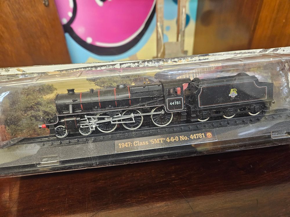 Lot 170 – Amercom Great British Locomotives Series Class 5MT 4-6-0 No. 44781 Static Display Model