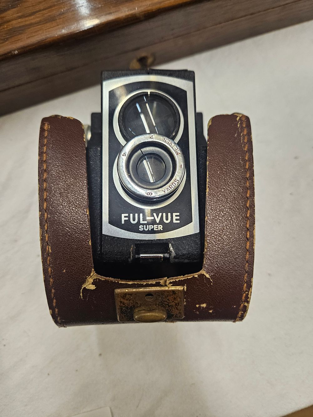 Lot 188 – Ross Ensign Ful-Vue Super Pseudo-TLR Camera with Leather Case
