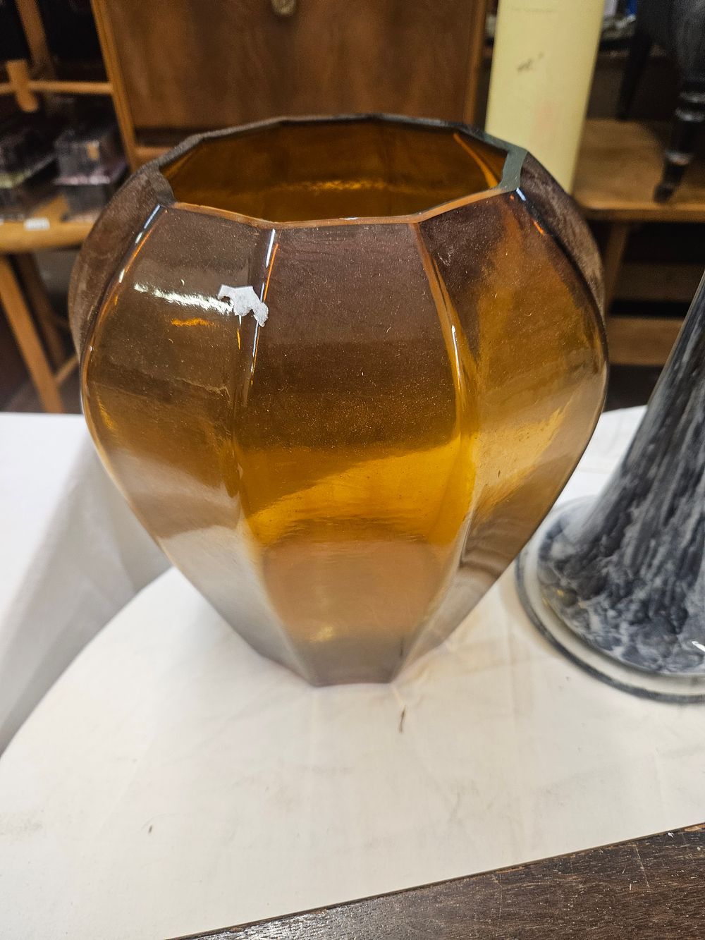 Lot 190 – A Mid-Century Faceted Amber Glass Vase