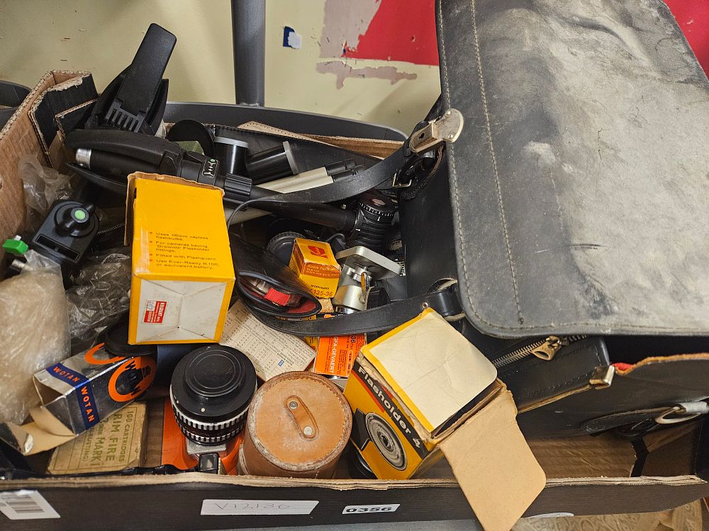 Lot 194 – A Collection of Vintage Photographic Equipment and Accessories Including Kodak Flash Units and Film