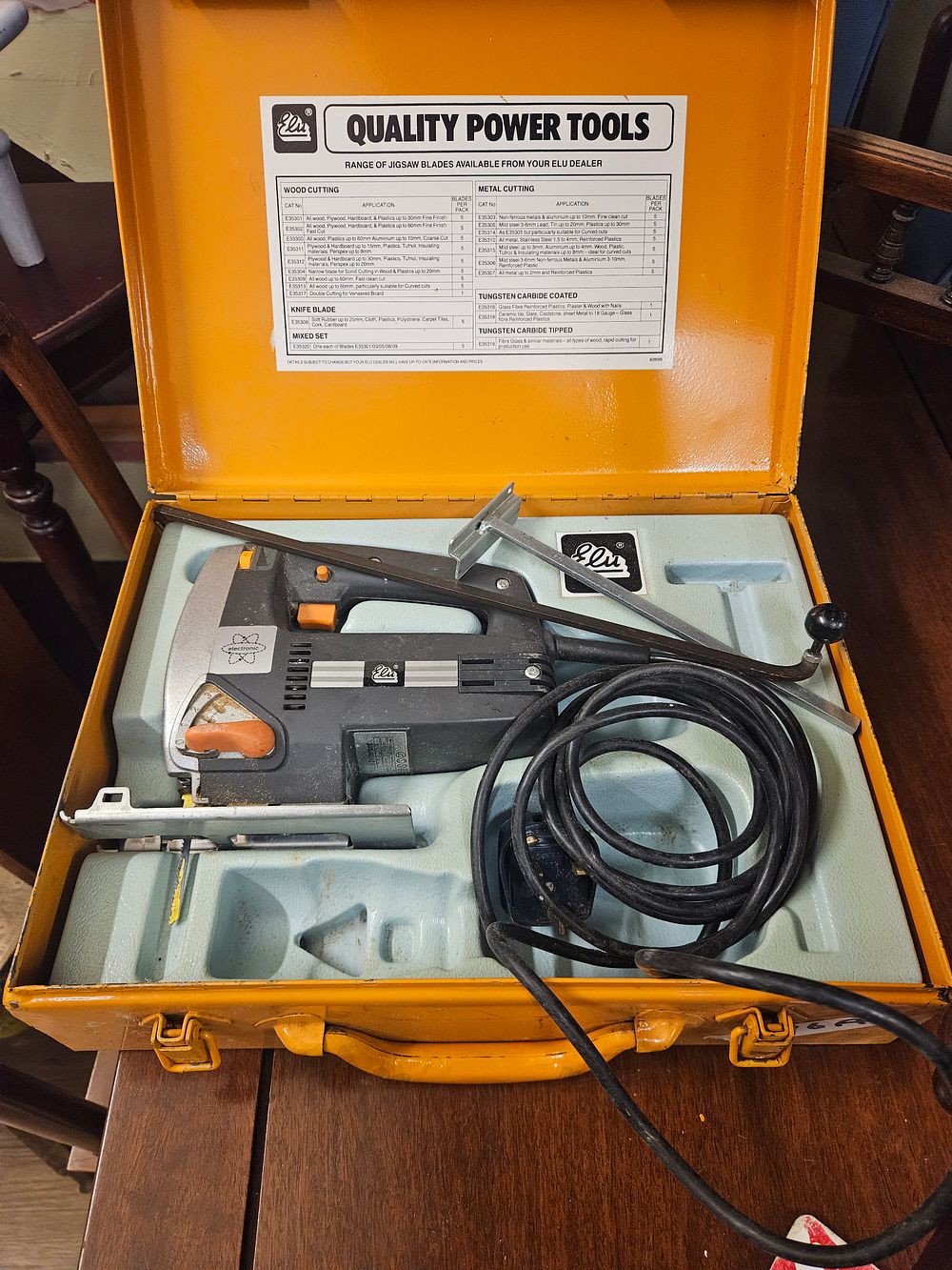 Lot 197 – A vintage Elu electronic professional jigsaw in original metal carrying case