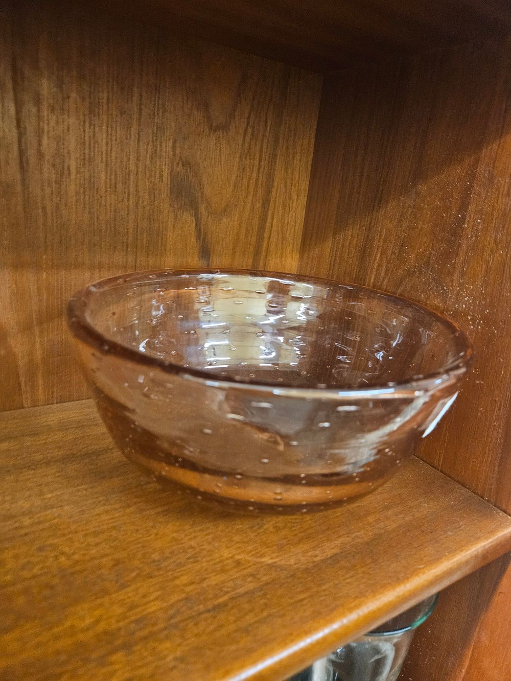 Lot 280 – A mid-century amber glass bowl with controlled bubble decoration