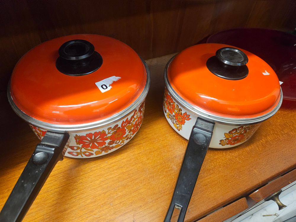 Lot 287 – A Pair of Vintage Graduated Enamel Lidded Saucepans Attributed to Austria Email