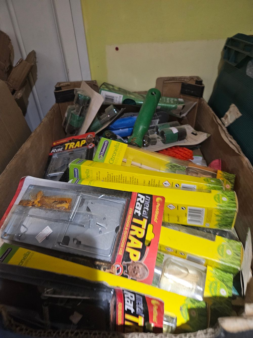 Lot 316 – An Assortment of PestShield Rat Traps, Citronella Diffusers, and Garden Hand Tools