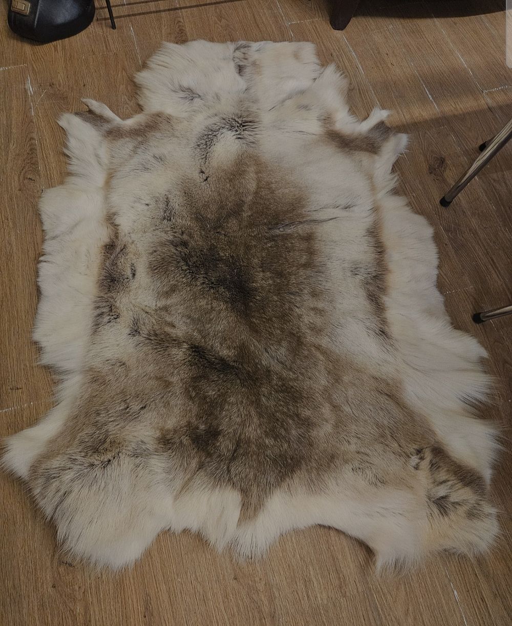 Lot 133 – Large Natural Reindeer Hide Rug
