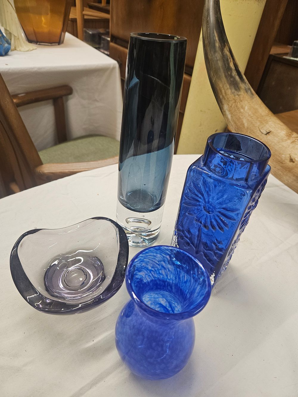 Lot 165 – A Collection of Mid-20th Century Art Glass