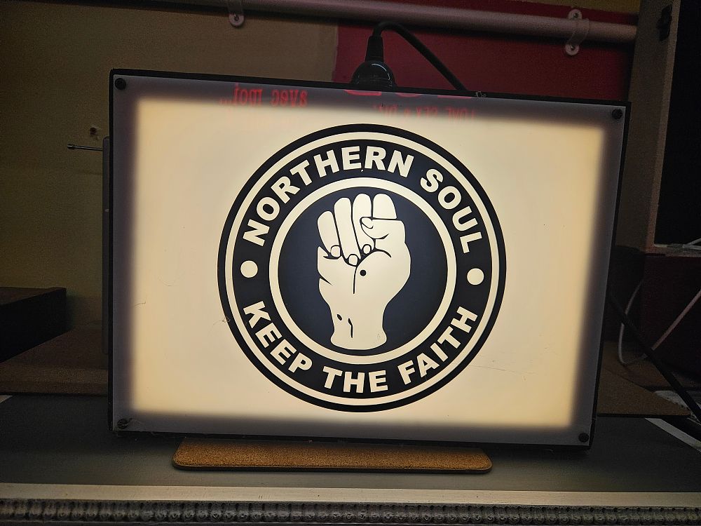 Lot 183 – Illuminated Northern Soul Keep the Faith Light Box Sign