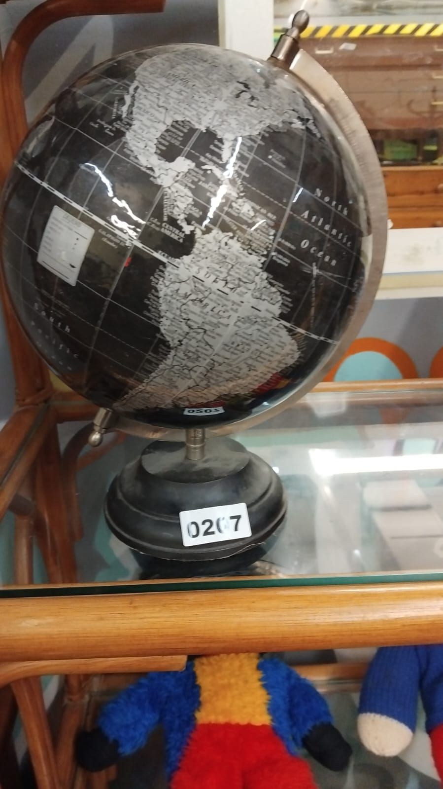 Lot 207 – A Decorative Inlaid Black Sea Tabletop Globe
