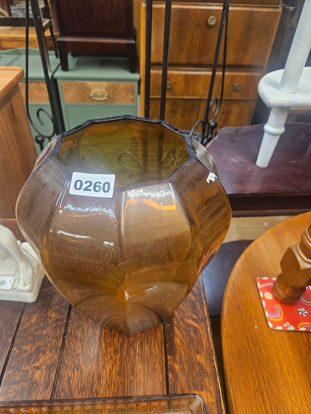 Lot 260 – Mid-20th-Century Art Deco Style Faceted Amber Glass Vase